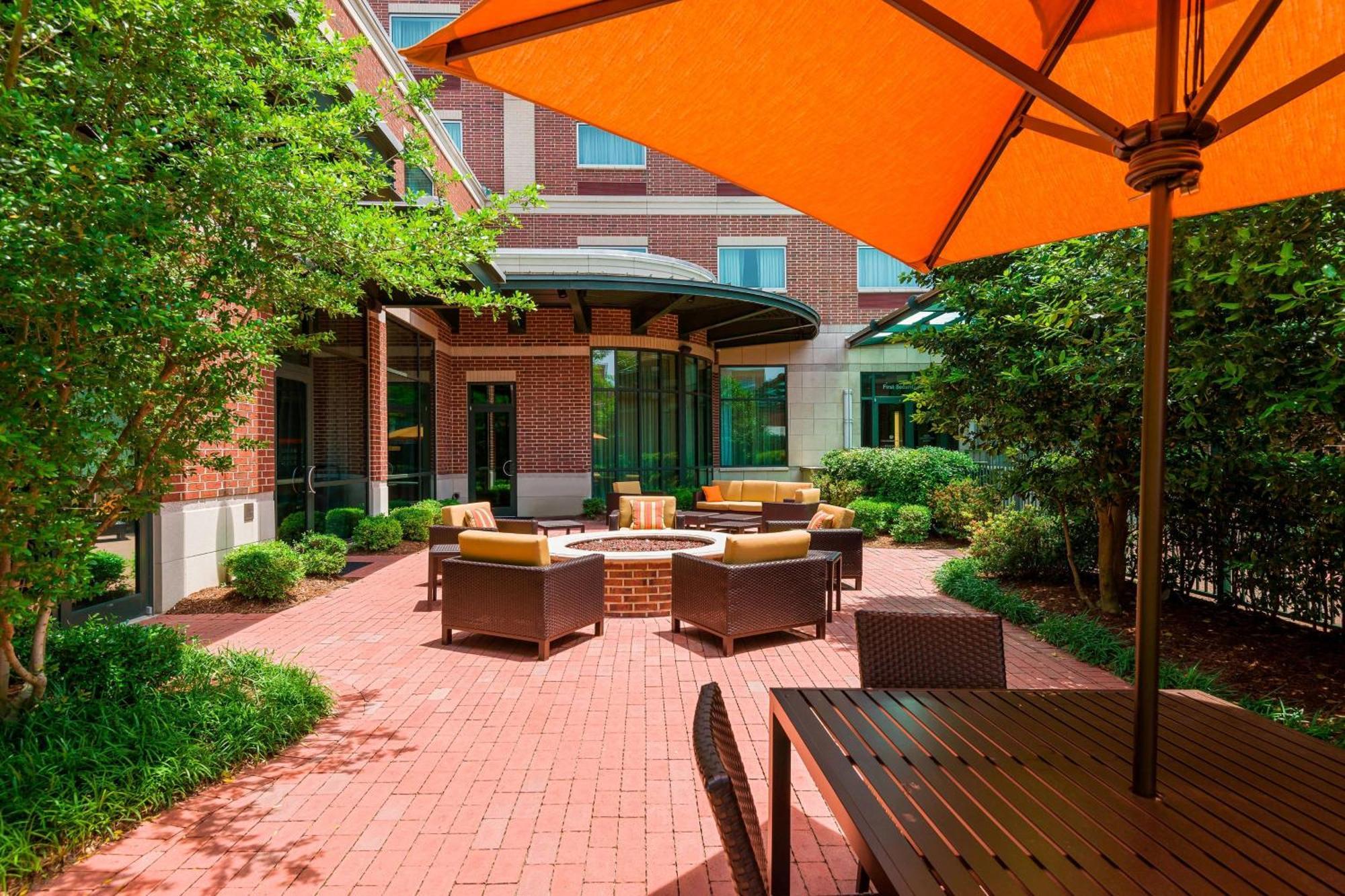 Hotel Courtyard By Marriott Little Rock Downtown Exterior foto